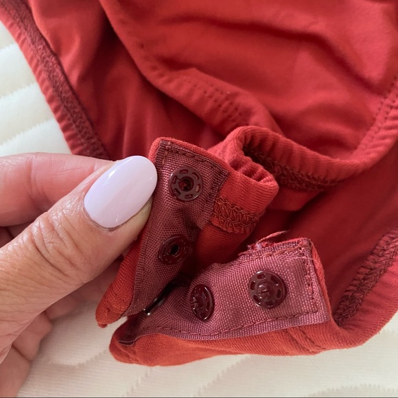 AVA & EVER RED DIRT BODYSUIT TOP / Size 10 - Picture 5 of 6